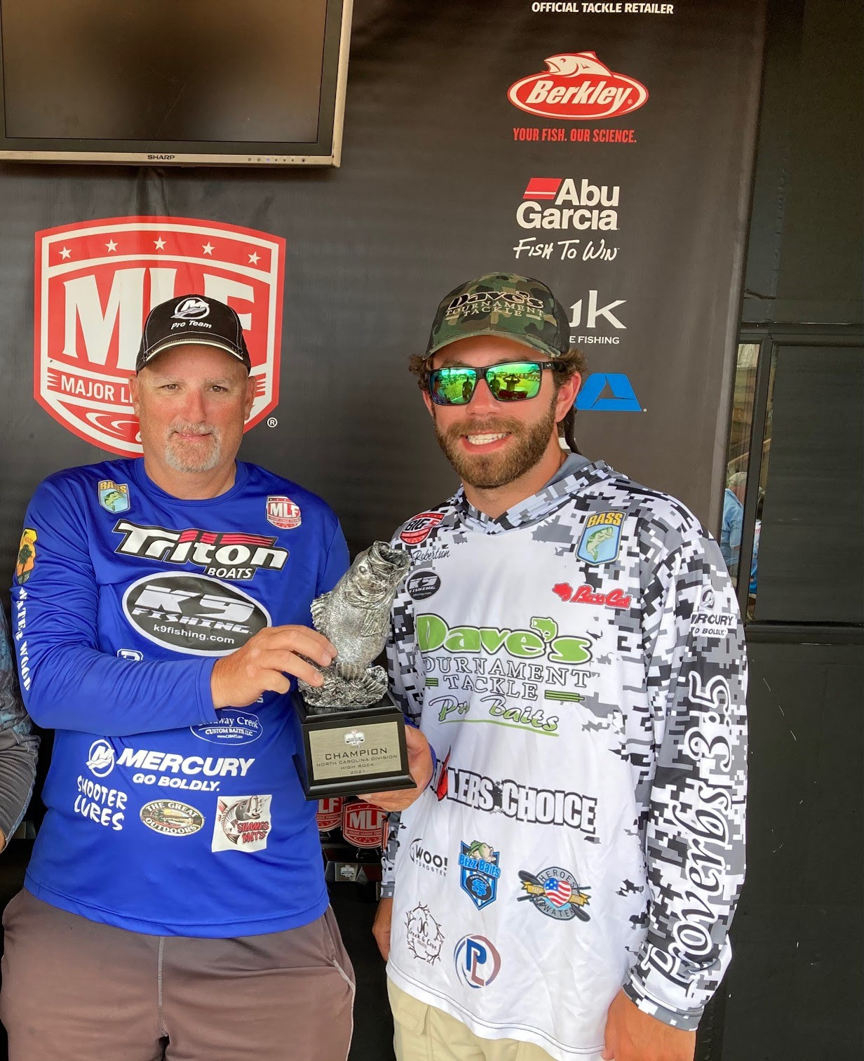 Jersey Boy Adrian Avena wins stop 5 of the MLF Bass Pro Tour